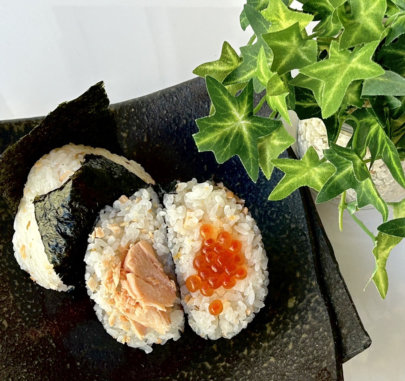 鮭まぶしおむすび