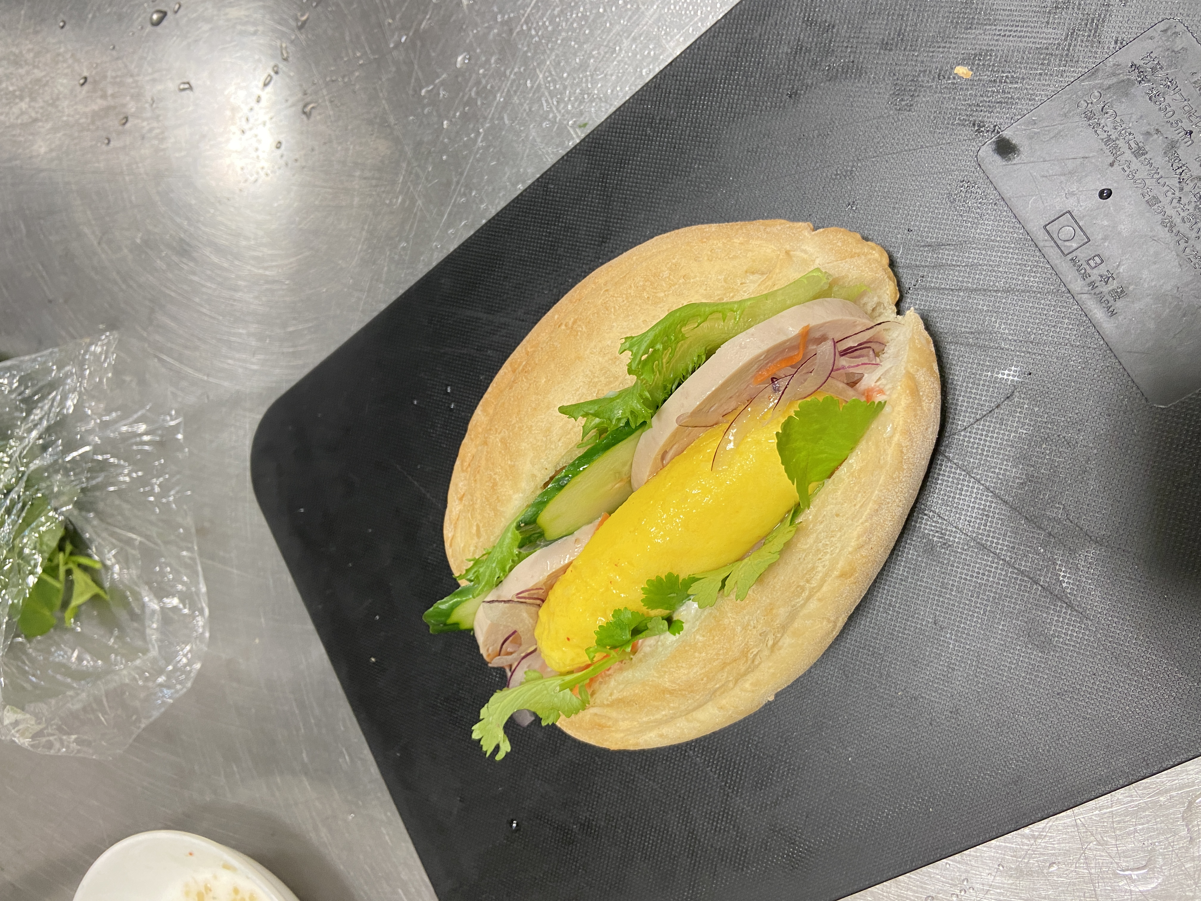 ハムオムのバインミー