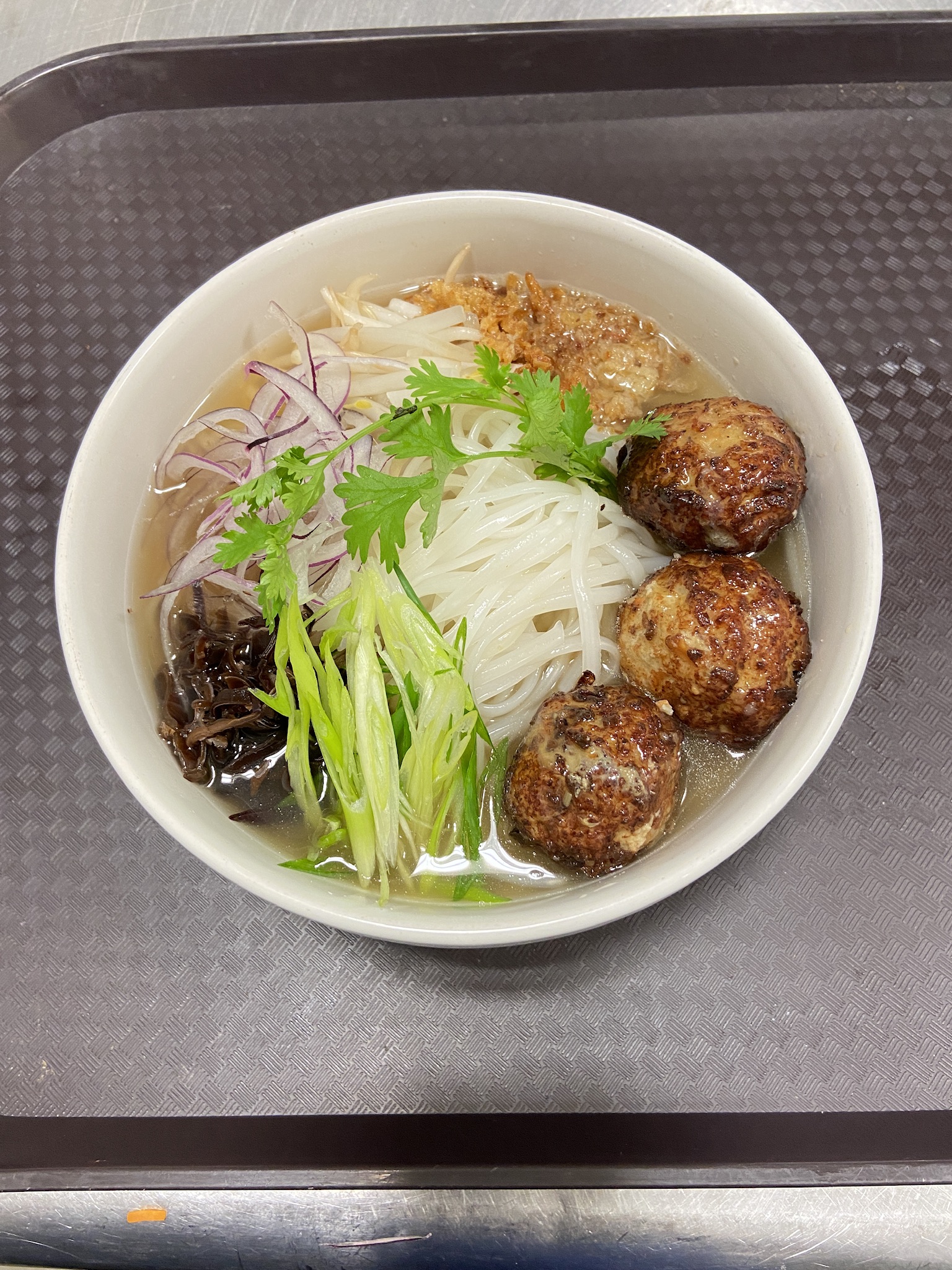 自家製鶏団子のフォー