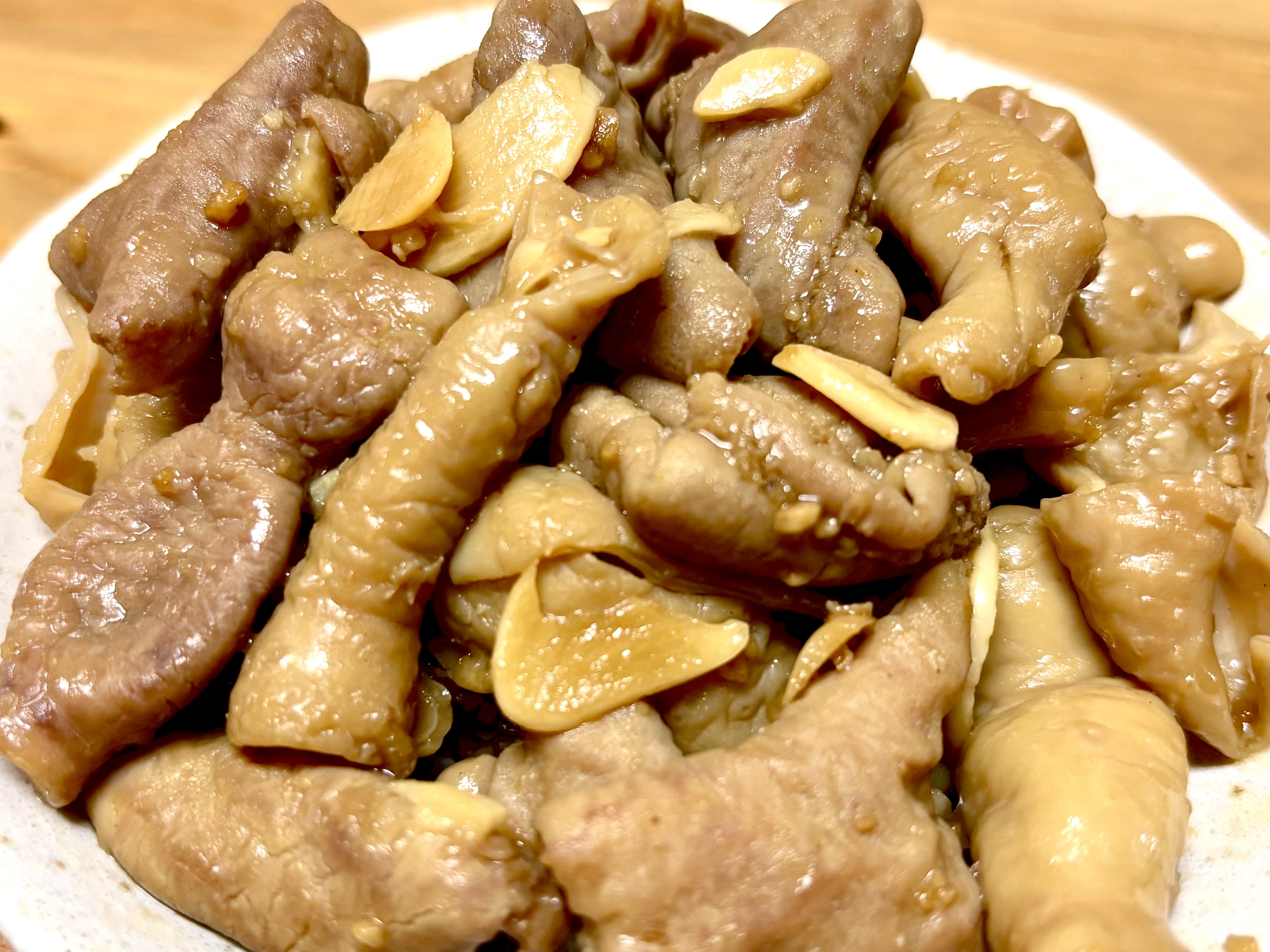 豚もつスタミナ煮込み