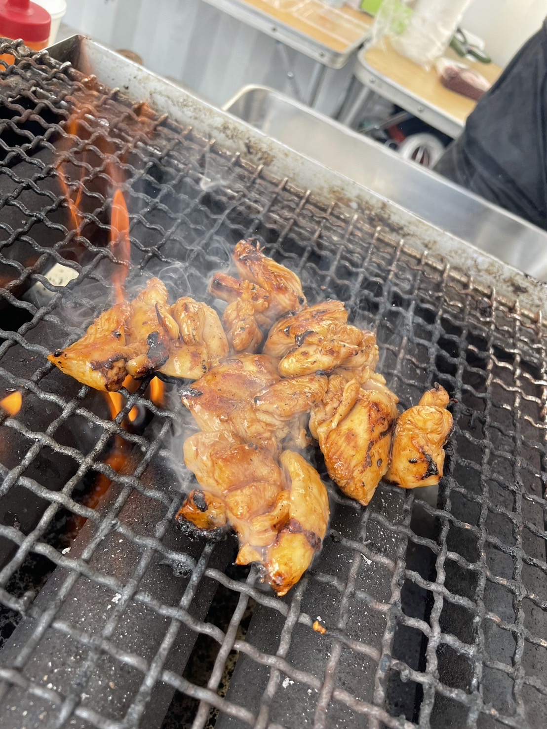やみつきスモーキーチキン
